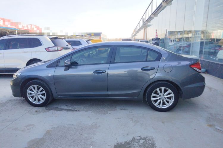 Used Honda Civic 2014 1.8L manual Comfort version
