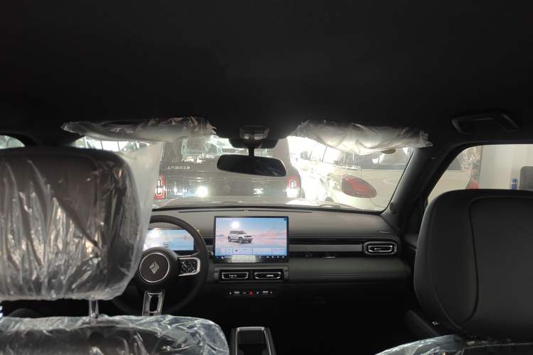 Used Baojun Spark EUV 
