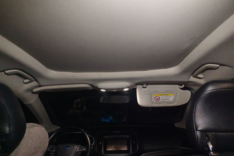 Used Ford Edge 2015 2.0T GTDi 4x4 High-Grade Model
