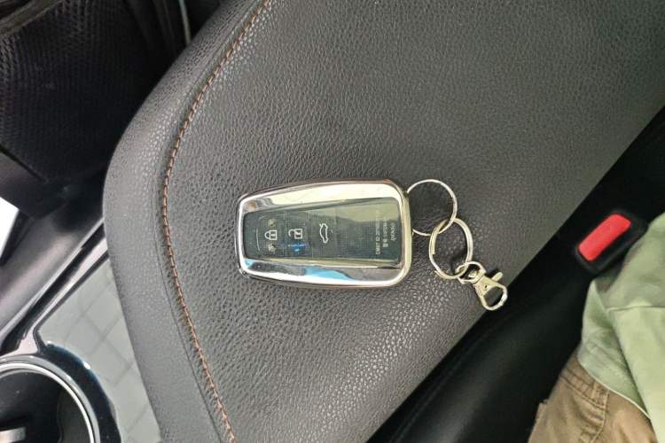 Used Toyota Camry 2018 2.0S FENGSHANG Edition
