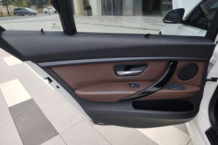 Used BMW 3 Series 2019 320Li Fashion Model
