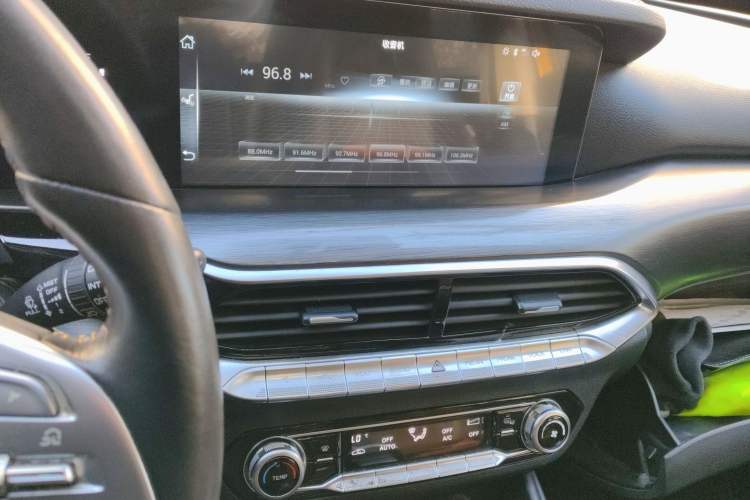 Used Bestune T77 2019 230 TID Automatic Luxury Version National V