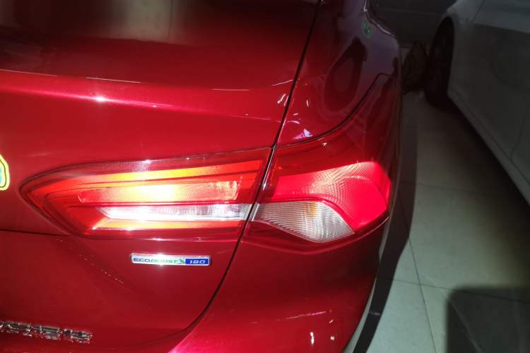 Used Ford Focus 2020 Sedan EcoBoost 180 Automatic Trend Edition