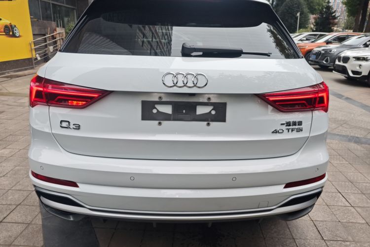 Used Audi Q3 2019 40 TFSI Fashion Dynamic Model