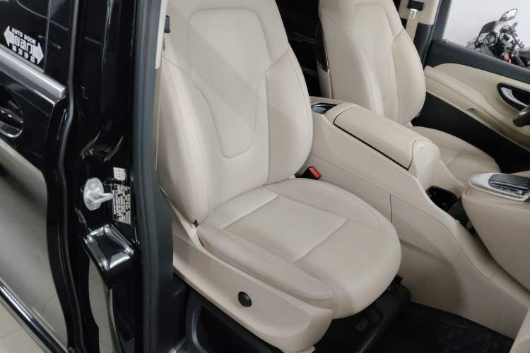 Used Mercedes-Benz V-Class 2021 V 260 Prestige Edition