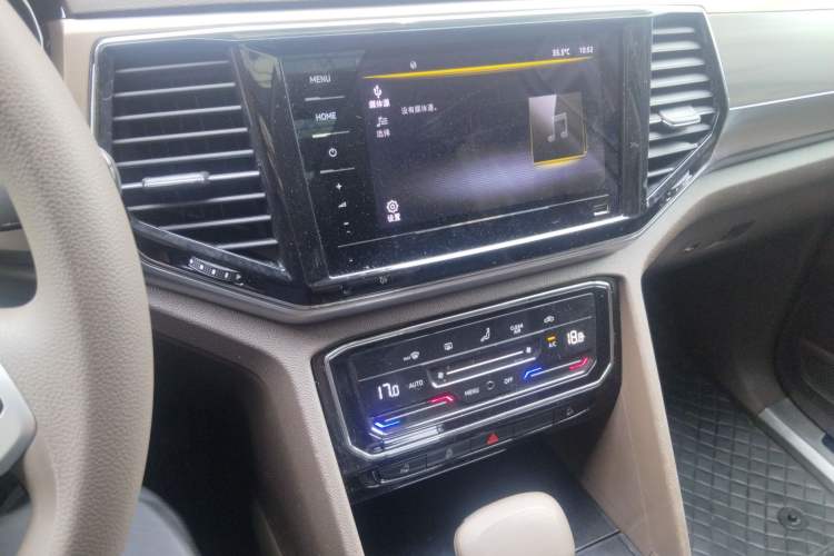 Used Volkswagen Viloran 2020 330TSI Business Edition
