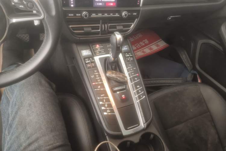 Used Porsche Macan 2021 Macan 2.0T
