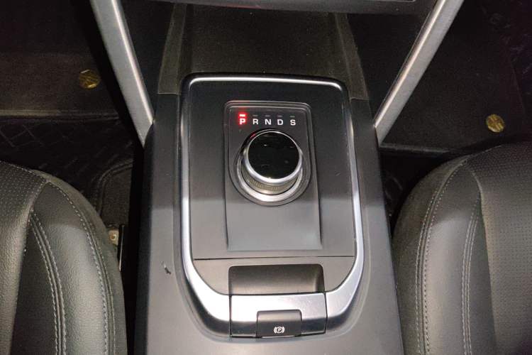 Used Land Rover Discovery Sport 2018 240 PS SE Version