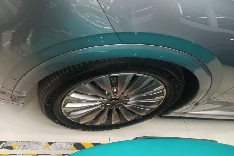 Used ONVO Luxeed L90 
