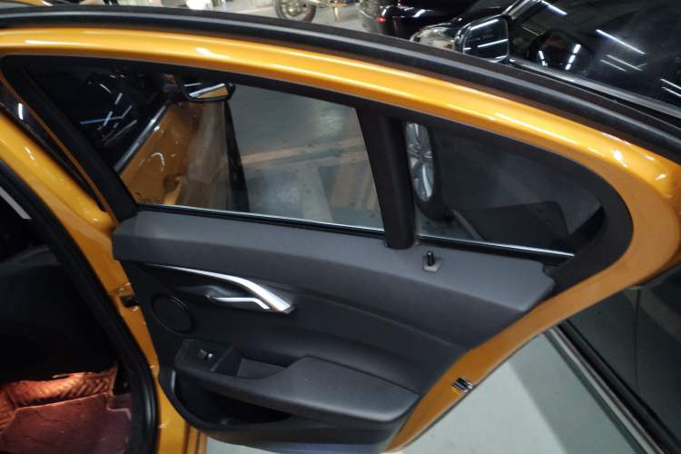 Used BMW 1 Series 2017 120i Design Package Model