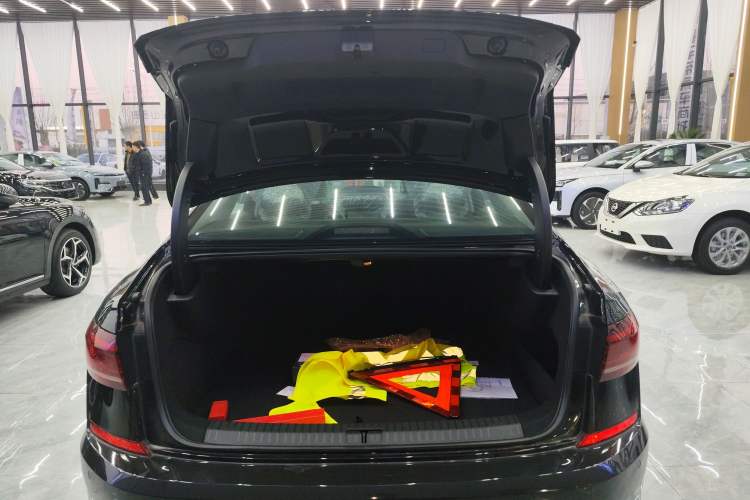 Used Volkswagen Passat New Energy 2025 430 PHEV Hybrid Business Edition
