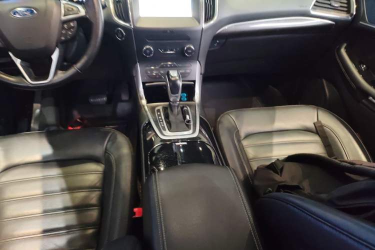 Used Ford Edge 2016 EcoBoost 245 Four-Wheel Drive Titanium Edition 7-Seater