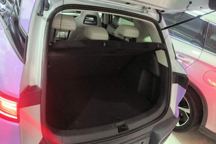 Used BYD Yuan UP 2025 Intelligent Driving Version 401 km Beyond-Range Edition