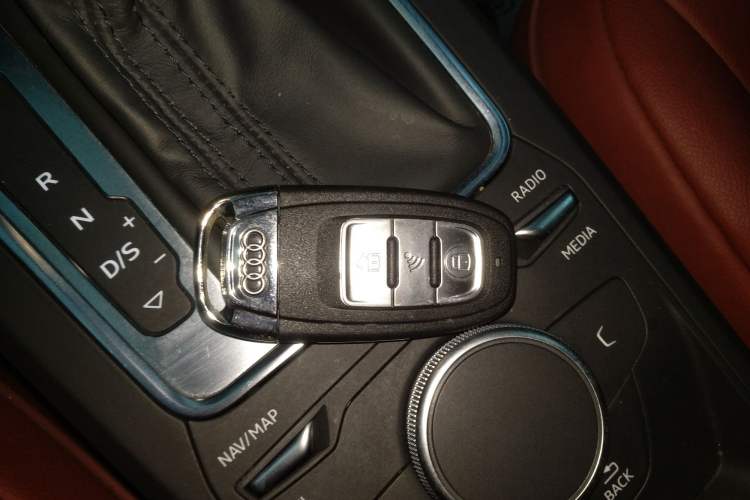 Used Audi Q2L 2021 35 TFSI Progressive Dynamic Edition
