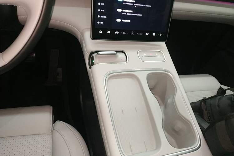 Used Nio ES6 2024 75 kWh