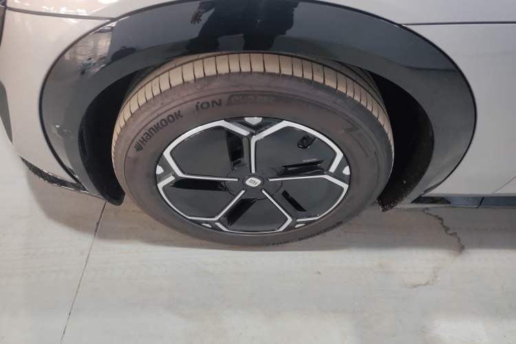 Used  YU7 2025 Ultra-Long Range All-Wheel Drive Pro Version
