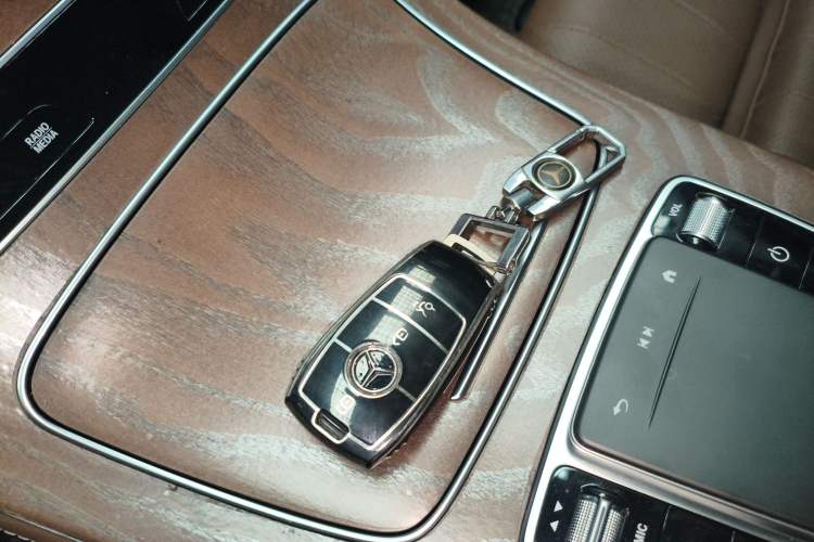 Used Mercedes-Benz E-Class 2022 Updated E 300 L Luxury Edition