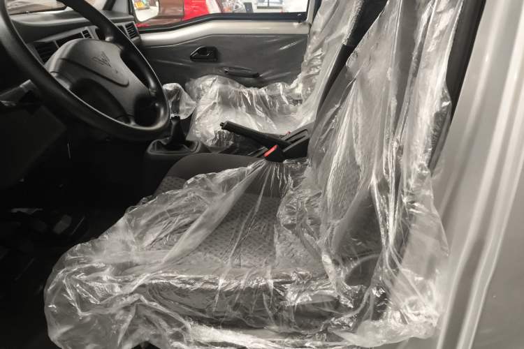 Used Wuling Zhiguang 2023 1.5L Practical Version 5/7 Seats
