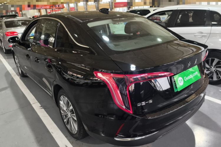 Used Hongqi E-QM5 2024 610 km PLUS
