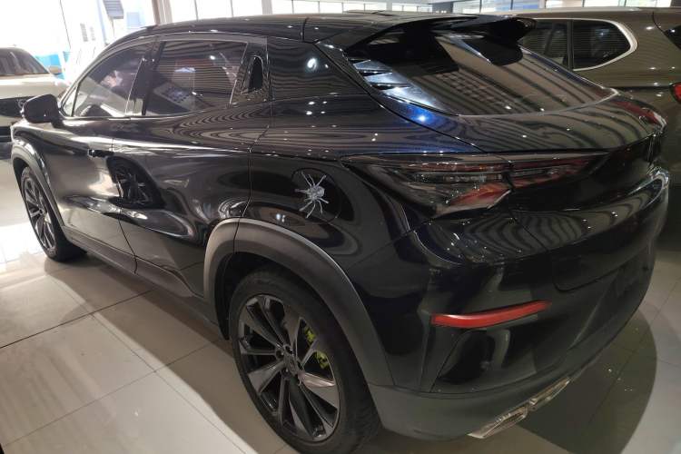 Used Changan UNI-T 2020 1.5T Prestige Version
