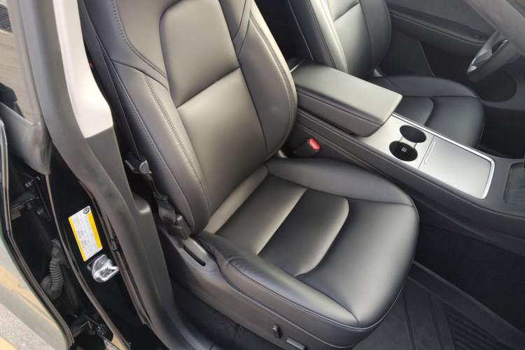 Used Tesla Model Y 2021 Standard Range Rear-Wheel Drive Version