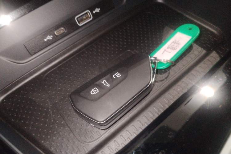 Used Volkswagen Lamando 2025 Lavida L 280TSI DSG Cool & Spicy Edition