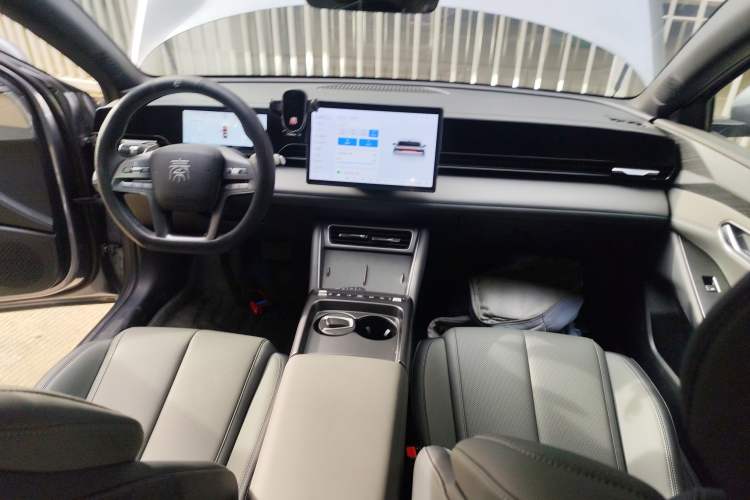 Used BYD Qin L 2025 EV 545KM Beyond Version
