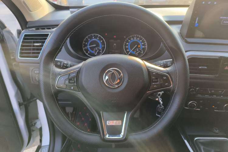 Used Dongfeng Fengon S560 2019 1.8L Manual Urban Model