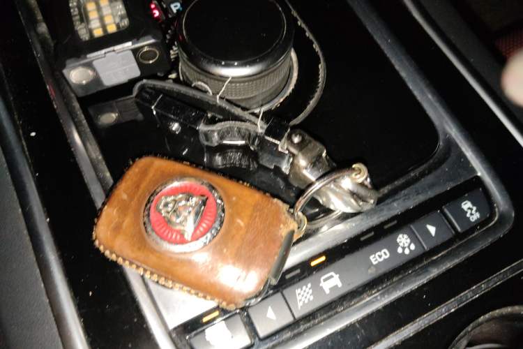 Used Jaguar XE 2017 2.0T 200 PS R-Sport