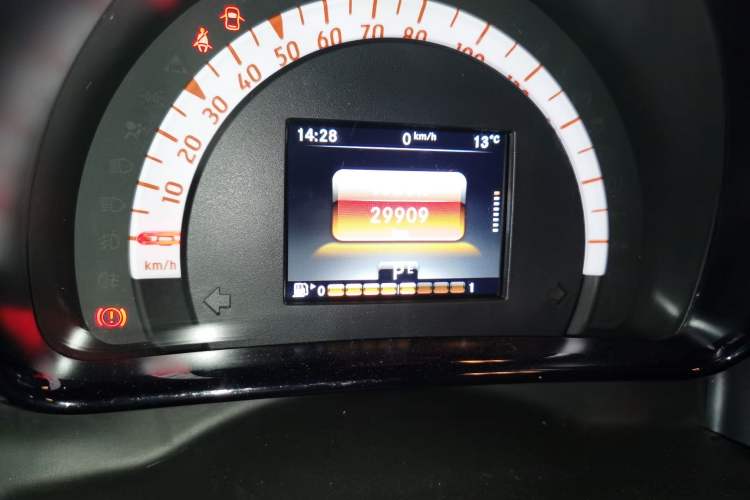 Used  fortwo 2019 0.9T 66kW Hardtop Wind Power Edition China VI
