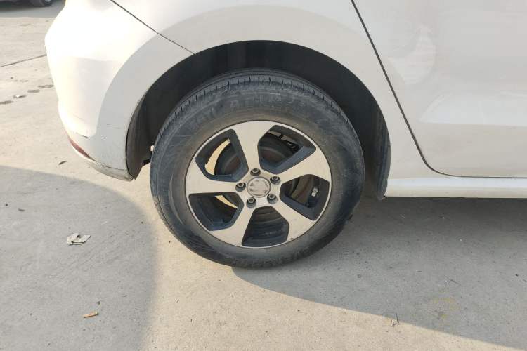 Used Volkswagen Polo 2014 1.4L Manual Fashion Edition