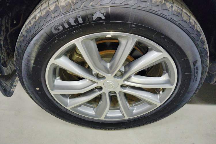 Used Geely Auto Emgrand X7 Sport 2018 1.8TD Manual Two-Wheel Drive Smart Connect 4G Internet Edition