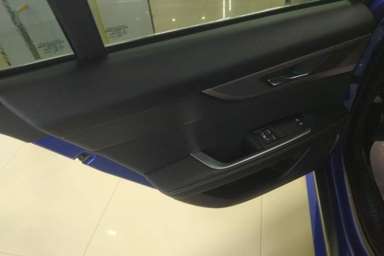 Used Jaguar XEL 2020 2.0T 200 PS R-DYNAMIC S Advanced Sport Edition
