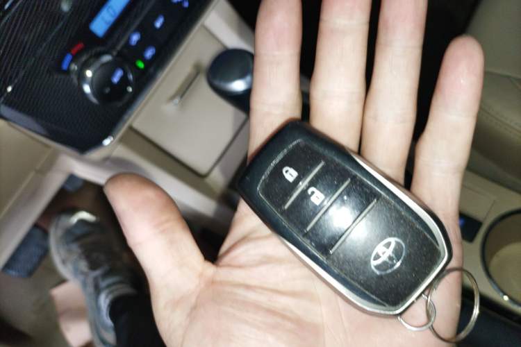 Used Toyota Corolla 2014 1.8L CVT GLX-i