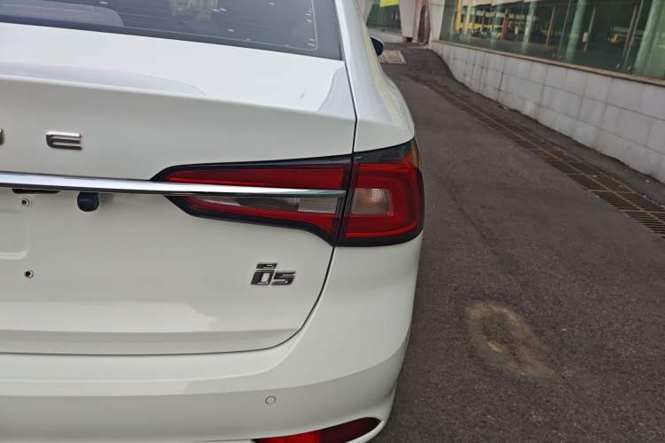 Used Roewe i5 2020 1.5L Automatic 4G Connected Linghao Edition