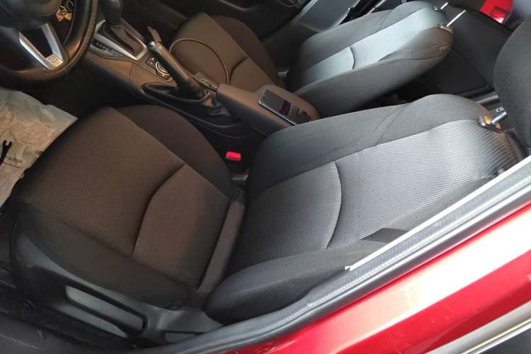 Used Mazda Mazda 3 Axela 2017 Sedan 1.5L Automatic Comfort Model Emission Standard China V