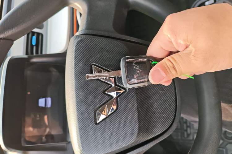 Used Wuling Hongguang MINIEV 2020 Freedom Version Lithium Iron Phosphate
