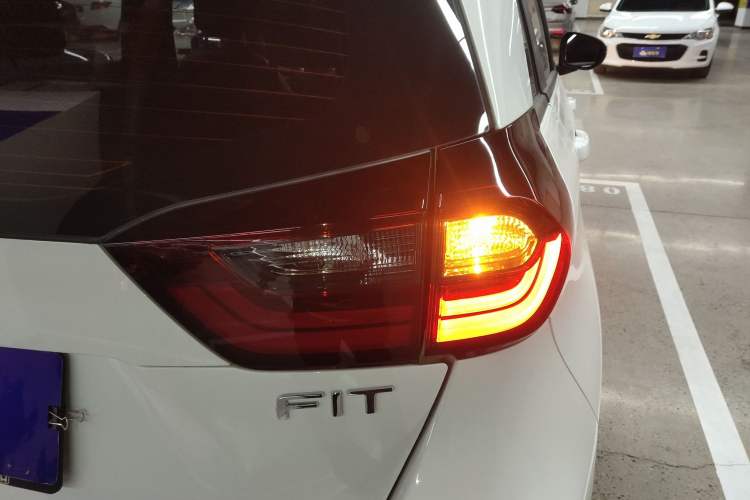 Used Honda Fit 2021 1.5L CVT Trend Edition
