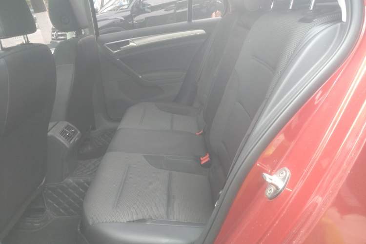 Used Volkswagen Golf 2018 230TSI Automatic Comfort Model
