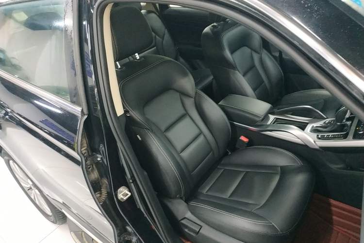 Used Geely Auto Emgrand X7 Sport 2016 1.8TD Automatic Smart Connectivity Version
