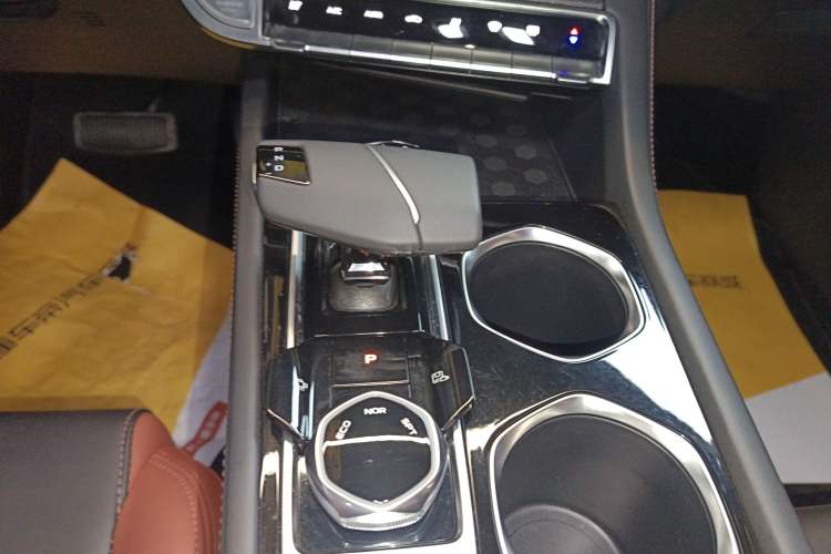 Used Changan Eado 2023 Changan Edition PLUS Blue Whale NE 1.4T GDI DCT Prestige Version
