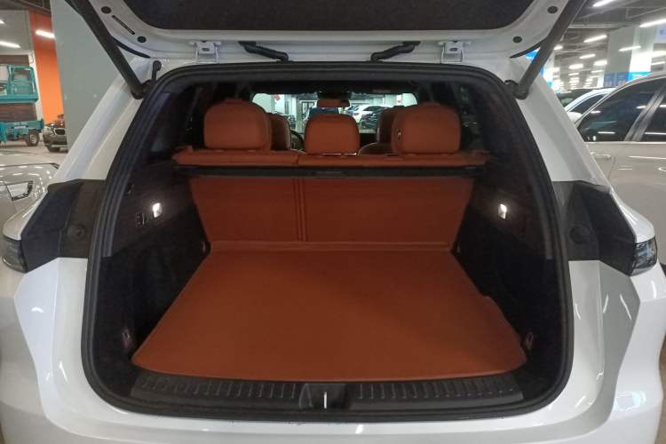 Used Li Auto L6 2025 Pro Smart Refresh Edition
