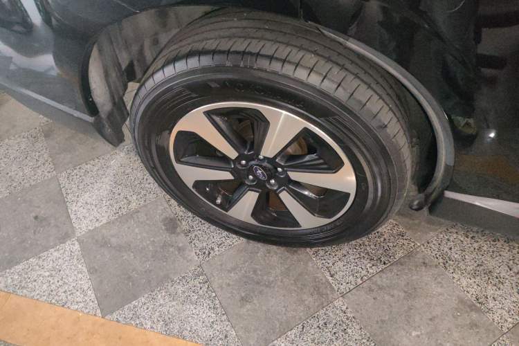 Used Subaru Forester 2016 2.5i Luxury Navigation Edition
