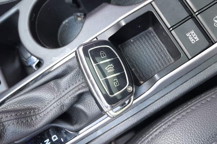 Used Hyundai Tucson 2018 1.6T Dual-Clutch Two-Wheel Drive 15th Anniversary Special Edition