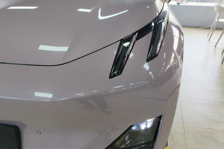 Used Lynk & Co Z20 2025 530 km Range Rear-Wheel Drive Max