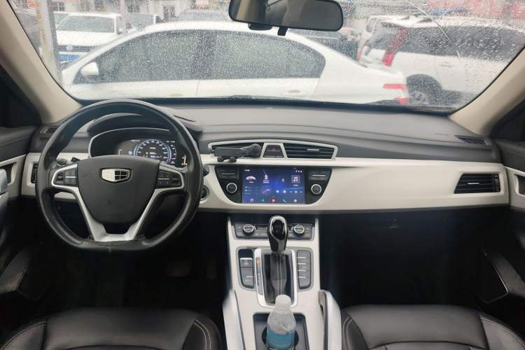 Used Geely Auto Emgrand X7 Sport 2018 1.8TD Automatic Two-Wheel Drive Smart Connect 4G Internet Edition