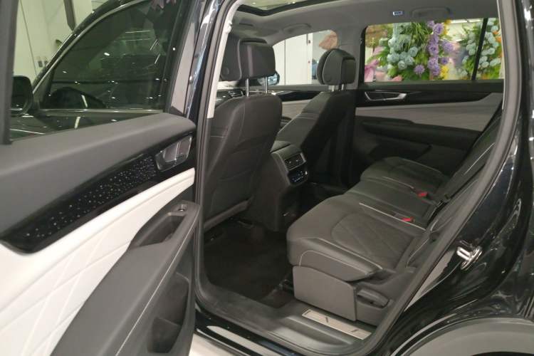 Used Volkswagen Teramont 2024 380TSI Four-Wheel Drive Longxiang Edition
