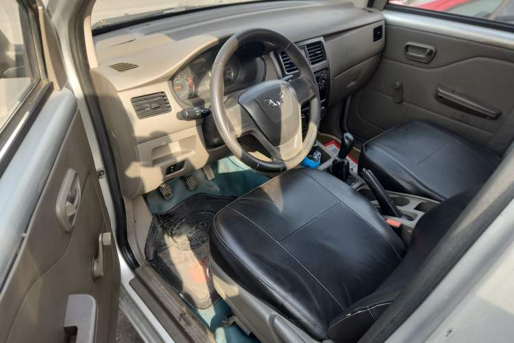 Used Wuling Rongguang V 2015 1.2L Practical Model