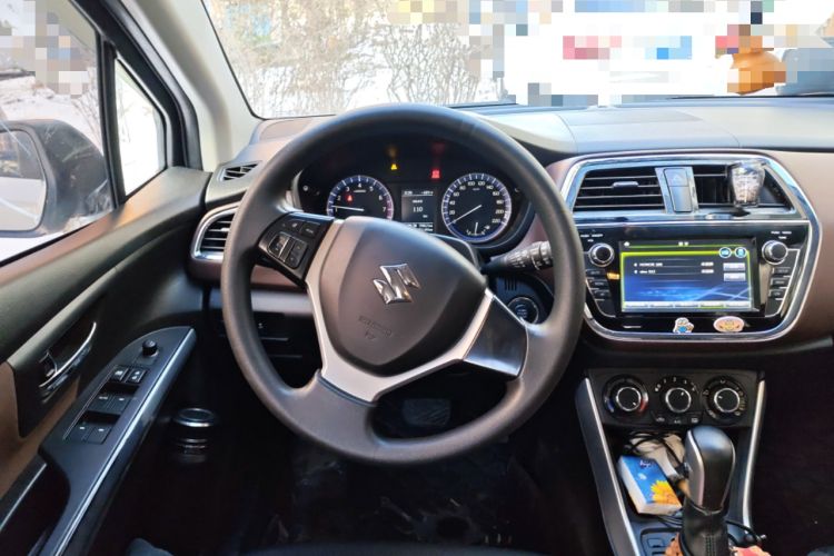 Used Suzuki Vitara S-Cross 2017 1.6L CVT Two-Wheel Drive Urban Fashion Model
