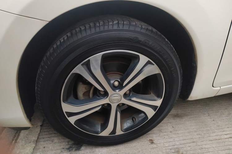 Used Nissan Tiida 2019 1.6L CVT Smart Drive Version China VI Standard
